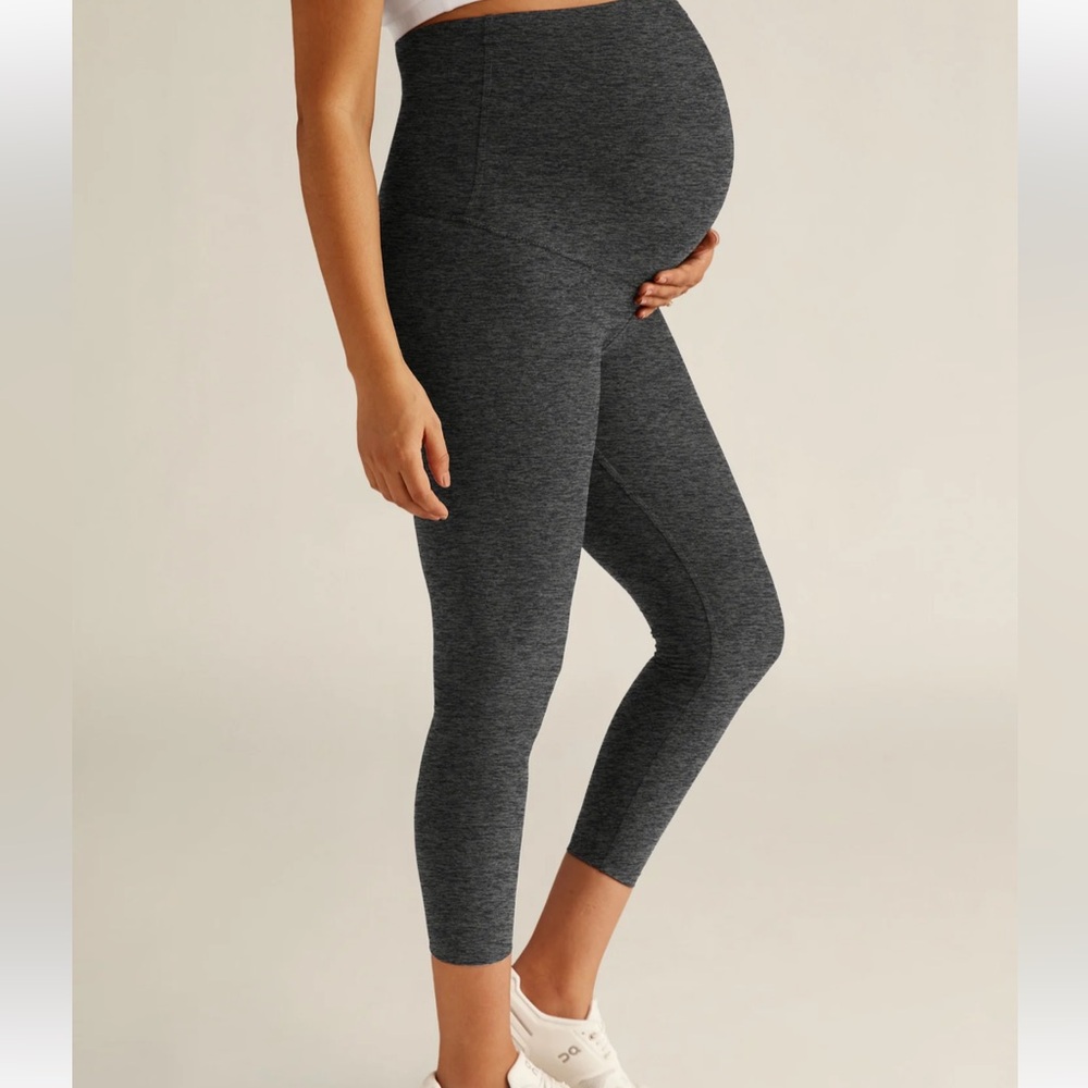 Beyond The Bump by Beyond Yoga Spacedye Capri Maternity Leggings Size XL